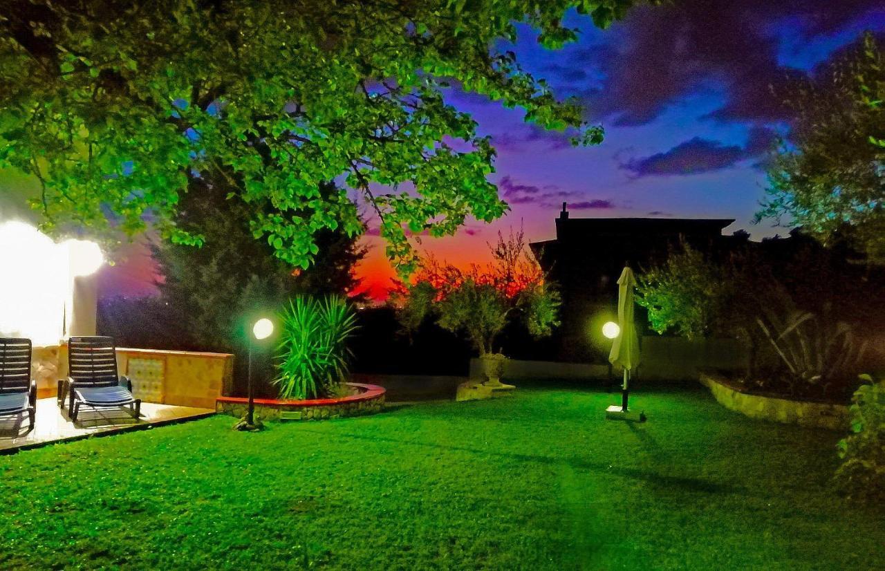B&B Maison Villa Vittorio Avella Exterior photo