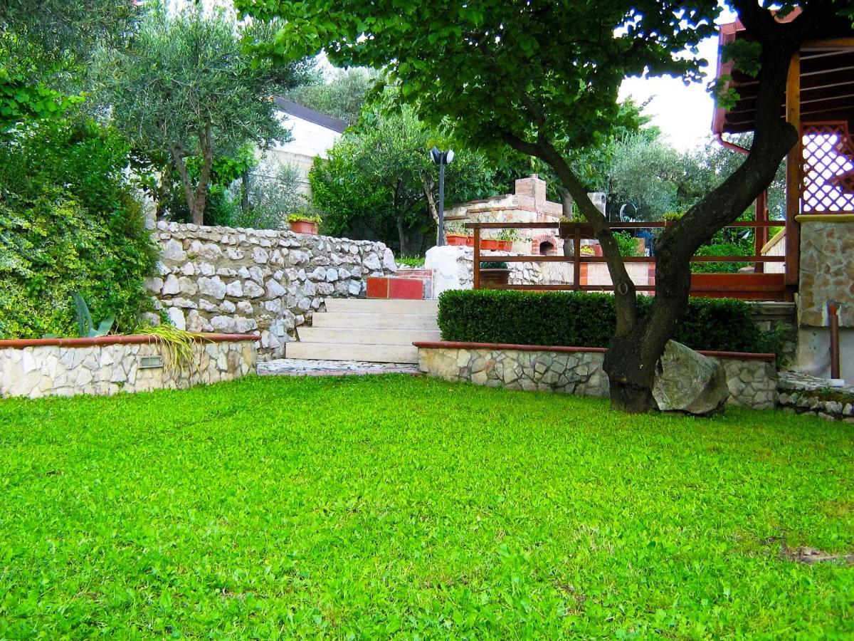 B&B Maison Villa Vittorio Avella Exterior photo