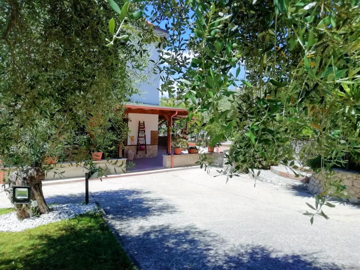 B&B Maison Villa Vittorio Avella Exterior photo